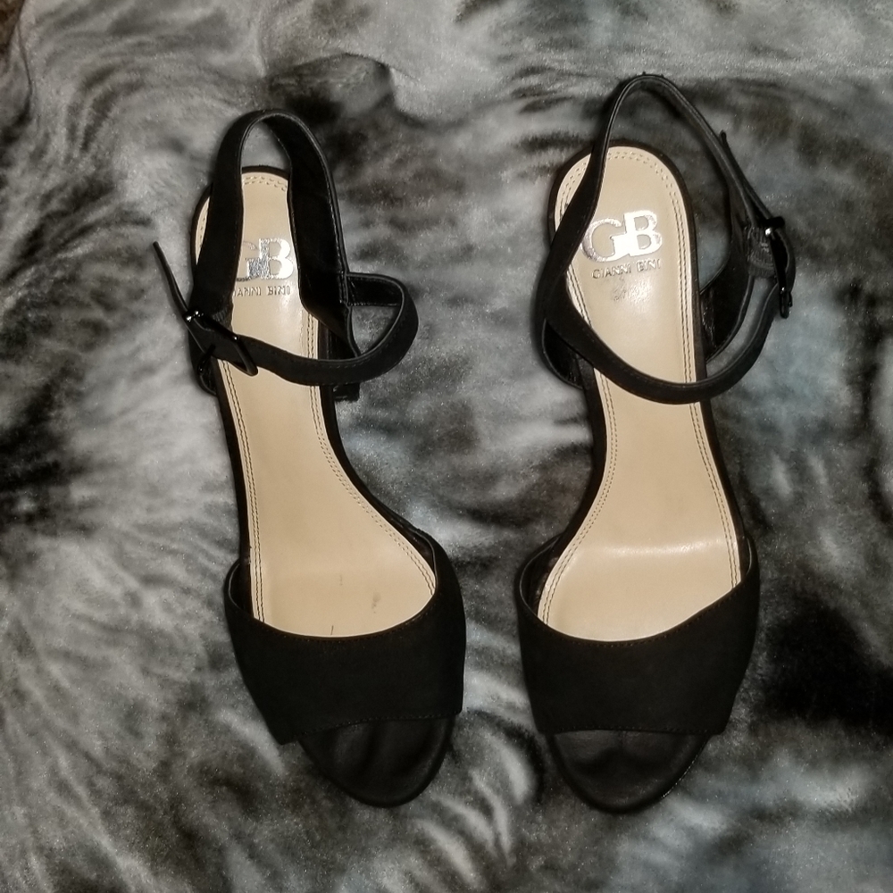 6" Heels - Picture 2 of 4